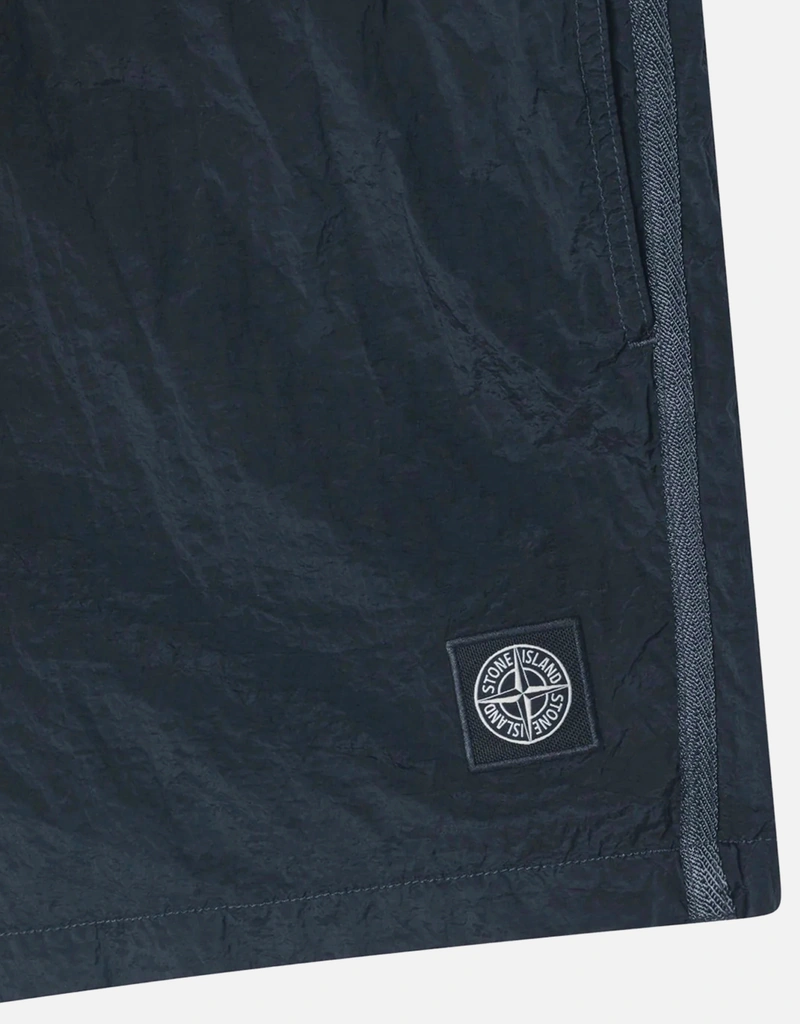 Stone Island 尼龍金屬泳褲(短褲) ｜IFCHIC台灣官網