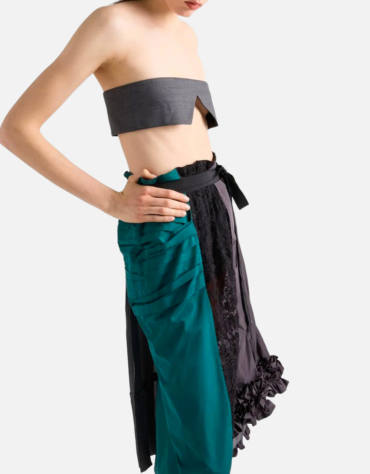 Prada テクニカルタフタパッチワークスカート (すべての新品) IFCHIC.COM