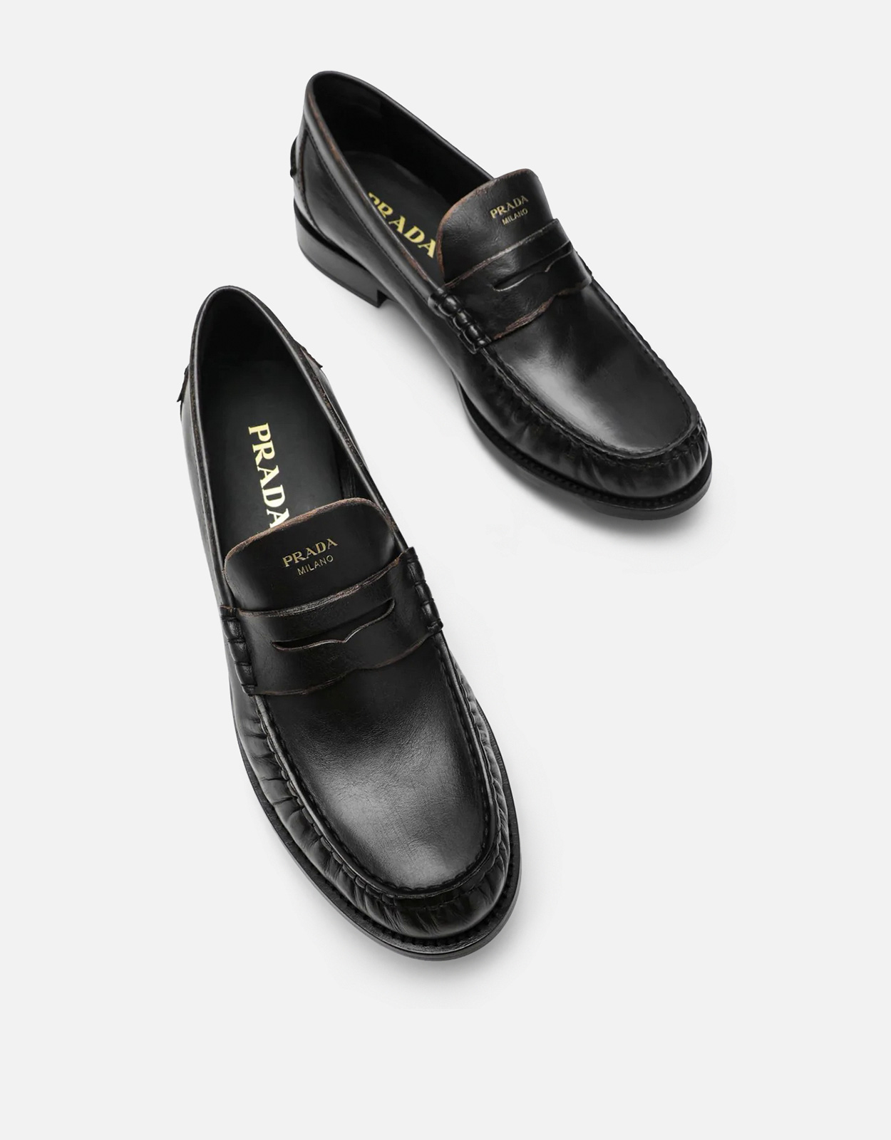 Prada ブラックポリッシュドレザーローファー (すべての新品) IFCHIC.COM