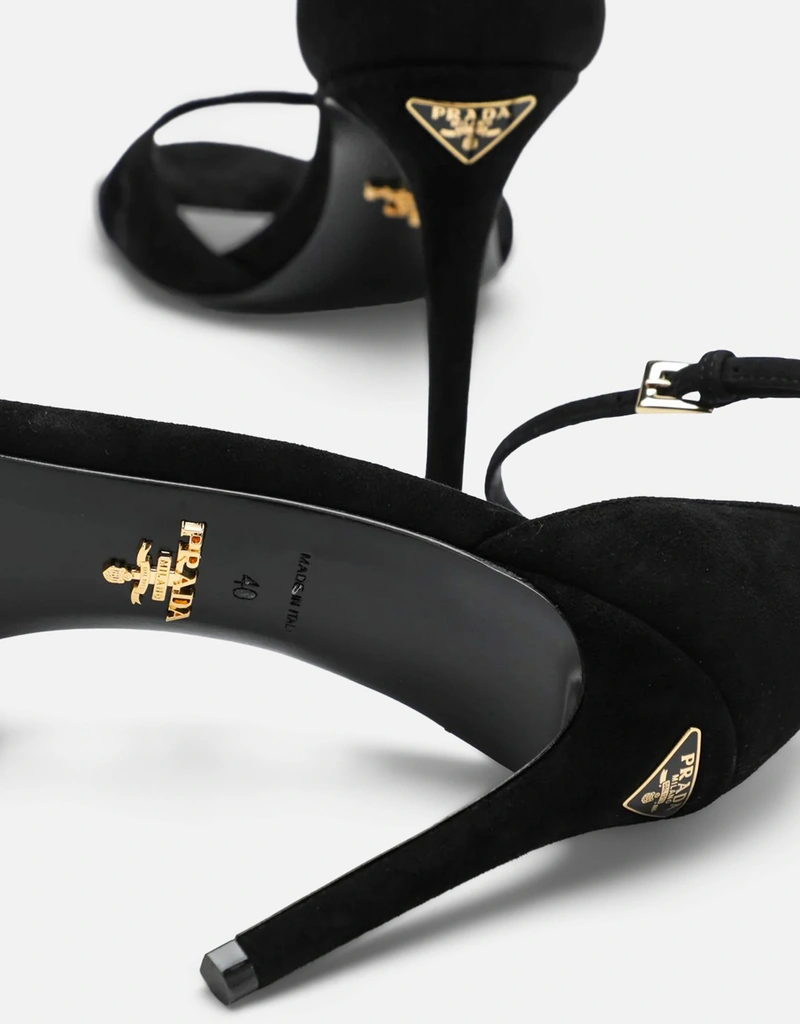 Prada ブラックベルベットスエードパンプス (すべての新品) IFCHIC.COM