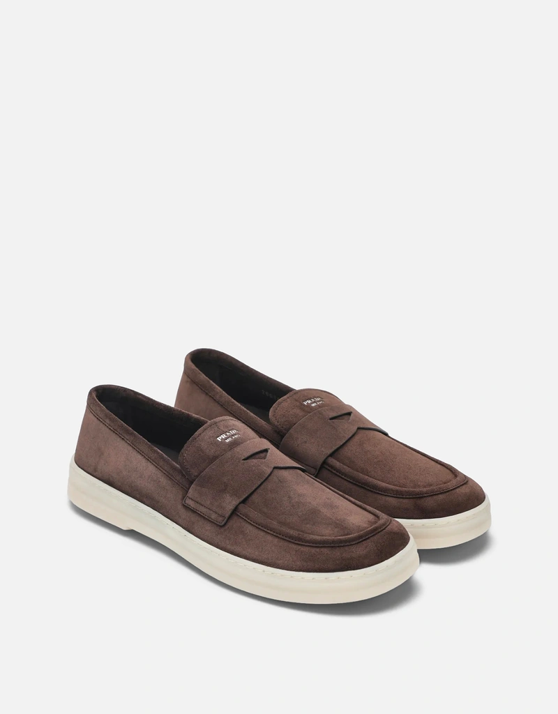 Prada メンズ ブラウン スエード ローファー () IFCHIC.COM