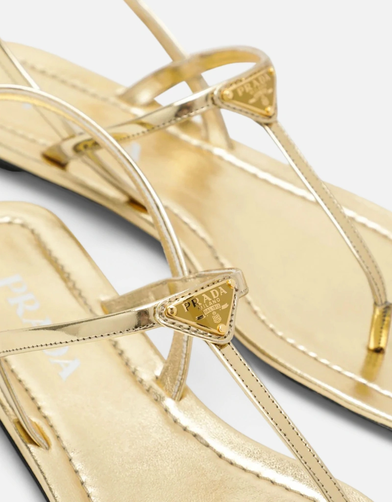 Prada レザーサンダル (すべての新品) IFCHIC.COM