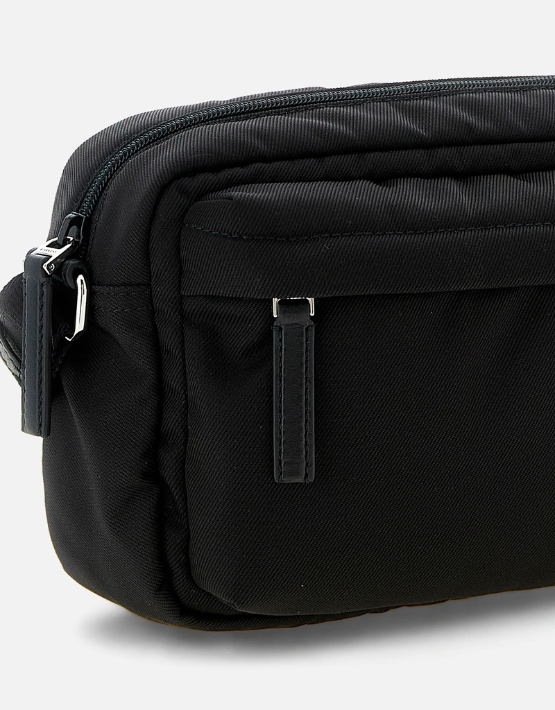 Givenchy メンズEssential Uナイロン小牛革クロスボディバッグ