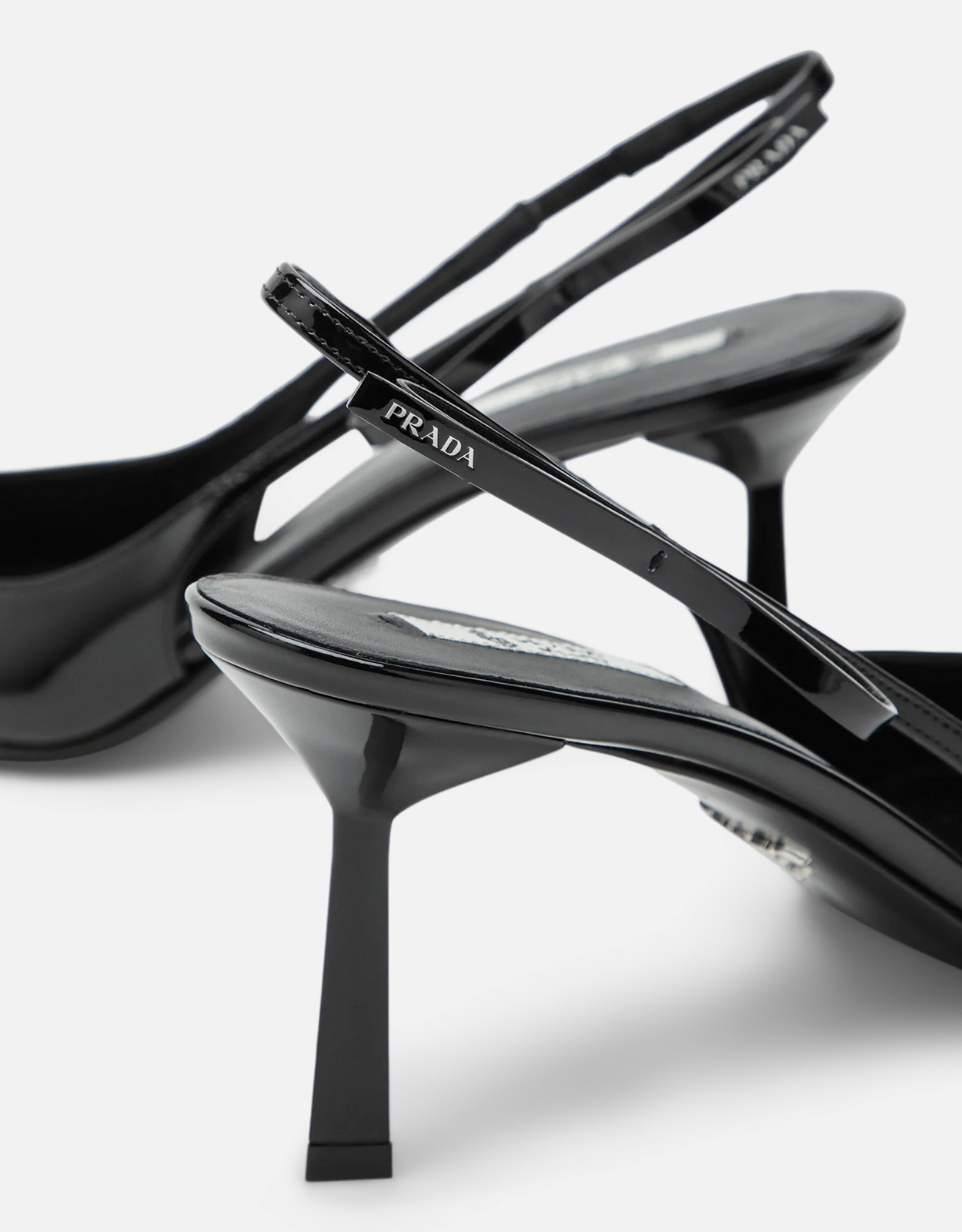 Prada パテントレザー ポインテッド パンプス (すべての新品) IFCHIC.COM