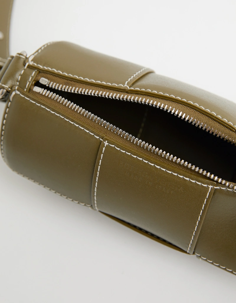 Bottega Veneta カネッテスモールイントレッチオカーフスキーレザー