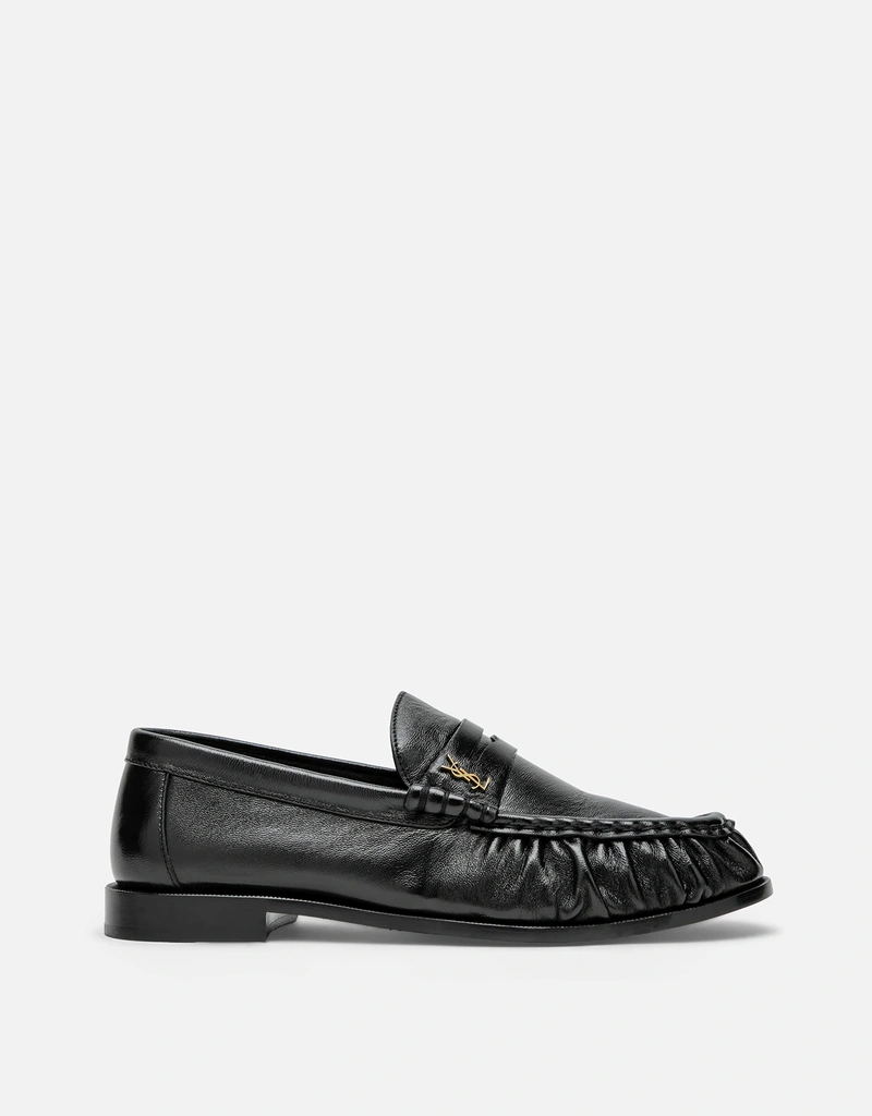 SAINT LAURENT ブラックローファー Saint Laurent Le Loafer ソフト パテントレザー ローファー (すべての