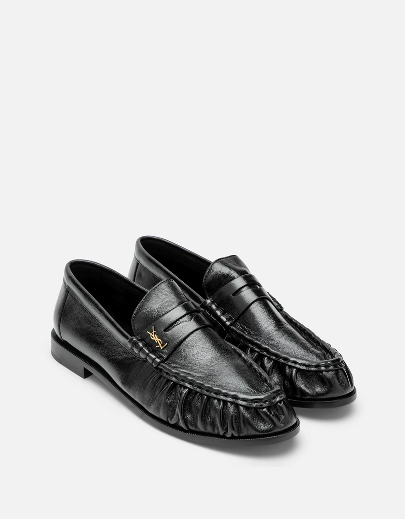 Saint Laurent Le Loafer ソフト パテントレザー ローファー (すべての