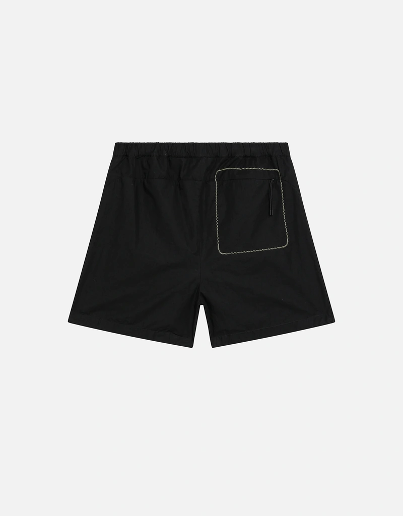 MONCLER ブラックカーゴショートパンツ Moncler コットンギャバジン カーゴショーツ (ショートパンツ) IFCHIC.COM