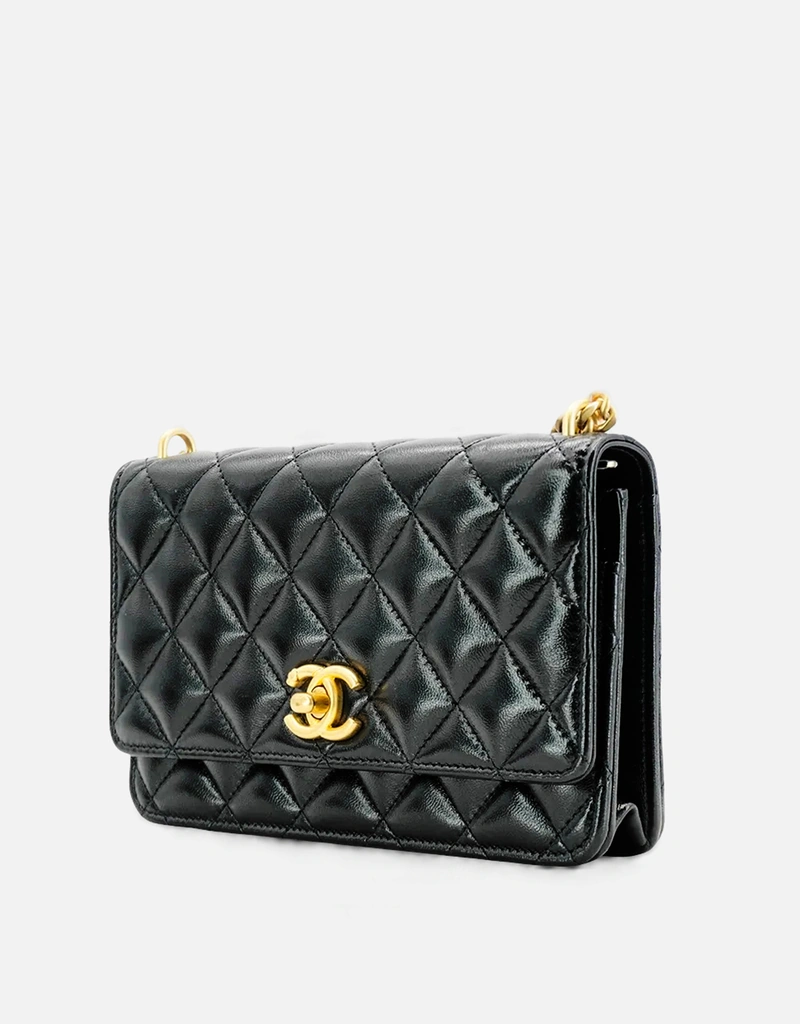 Chanel キルティング ラムスキン ハート 調節 ゴールドトーン クラスプ