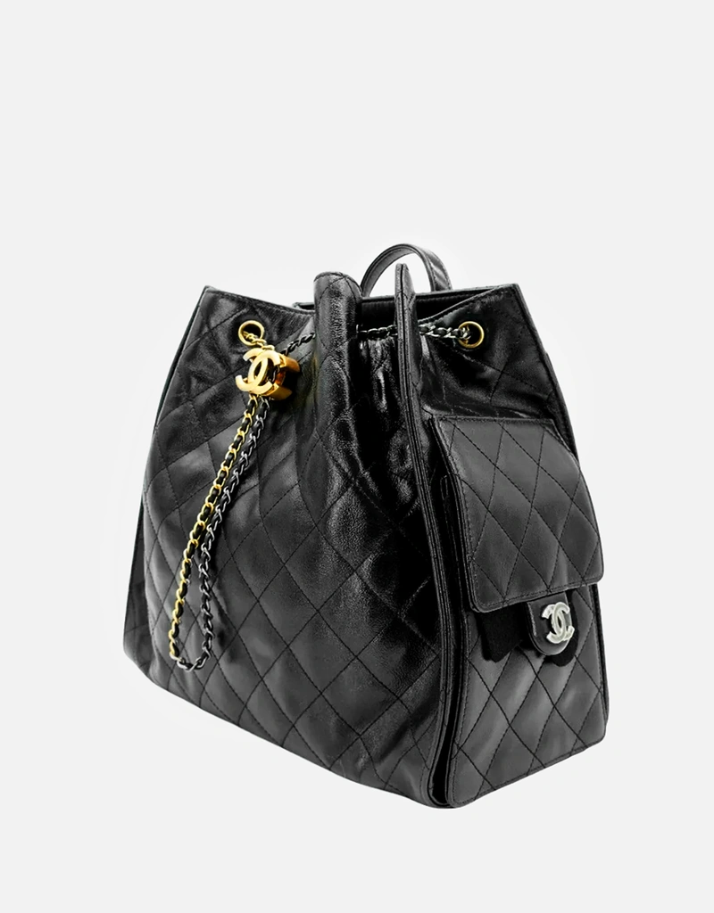 Chanel キルティング カーフスキン ドローストリング チェーン バック