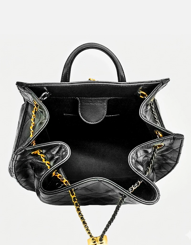 Chanel キルティング カーフスキン ドローストリング チェーン バック
