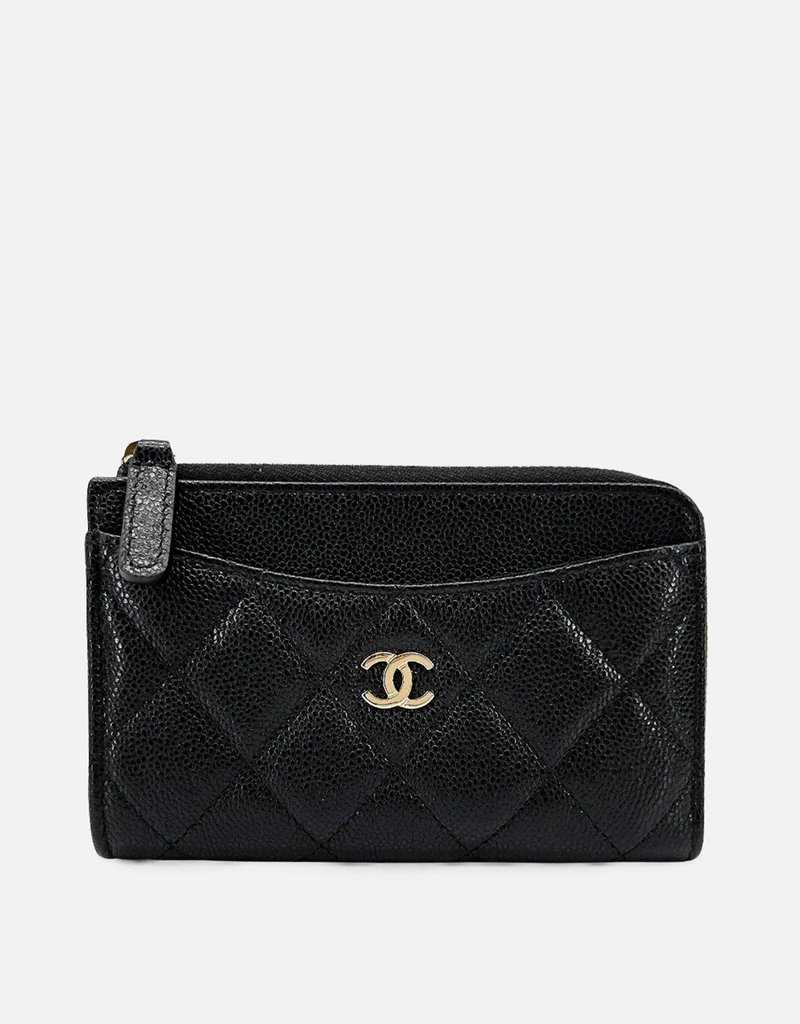 Chanel グレインド シャイニー カーフスキン クラシック ジップ カード