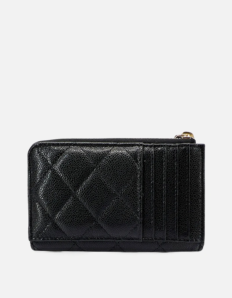 Chanel グレインド シャイニー カーフスキン クラシック ジップ カード