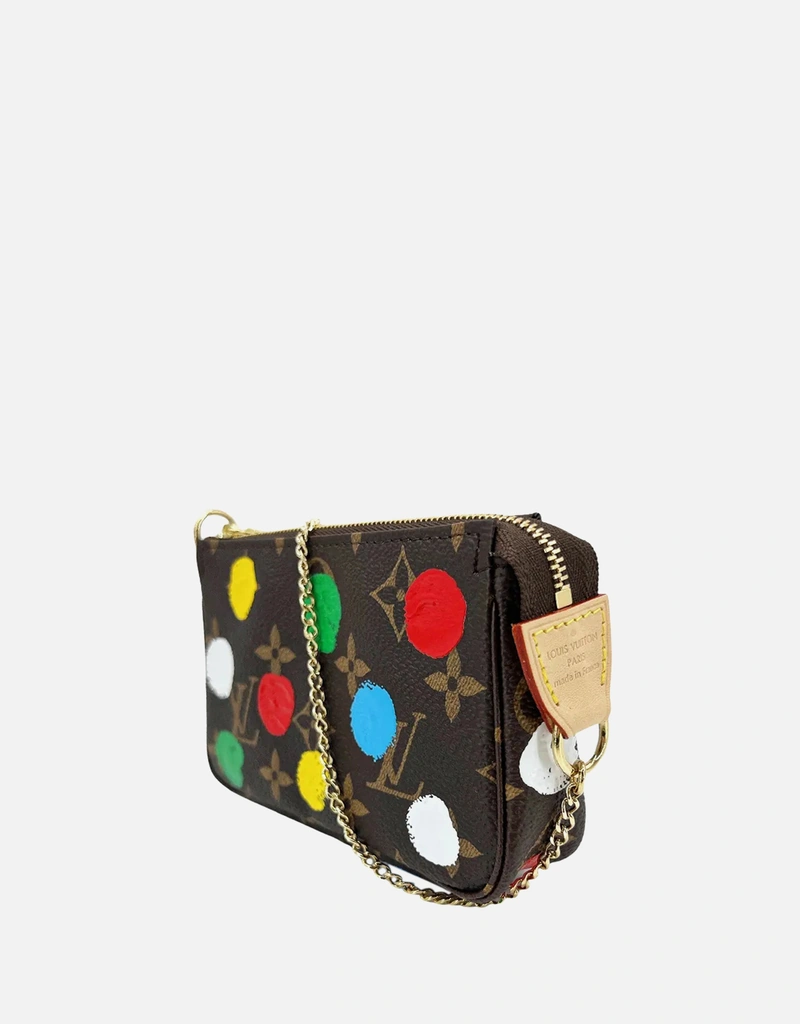 Louis Vuitton LV X YK プリント ミニ ゴールドチェーン ポーチ
