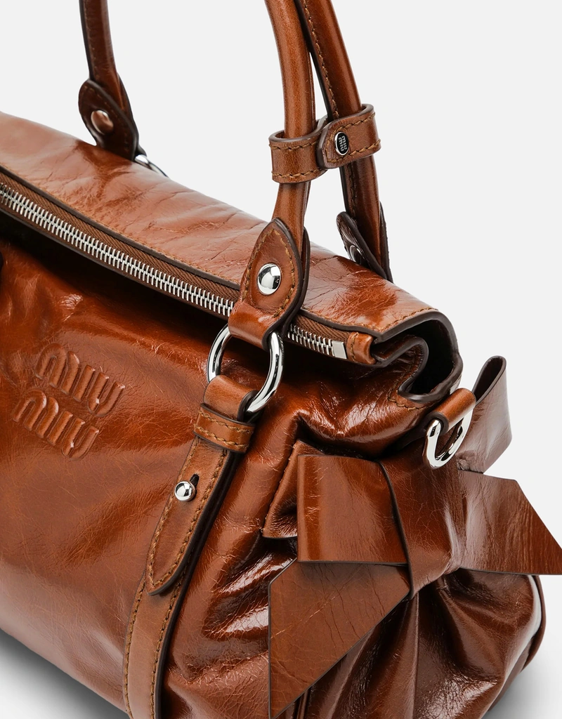 Miu Miu ミディアム トップハンドルバッグ グロッシー レザー