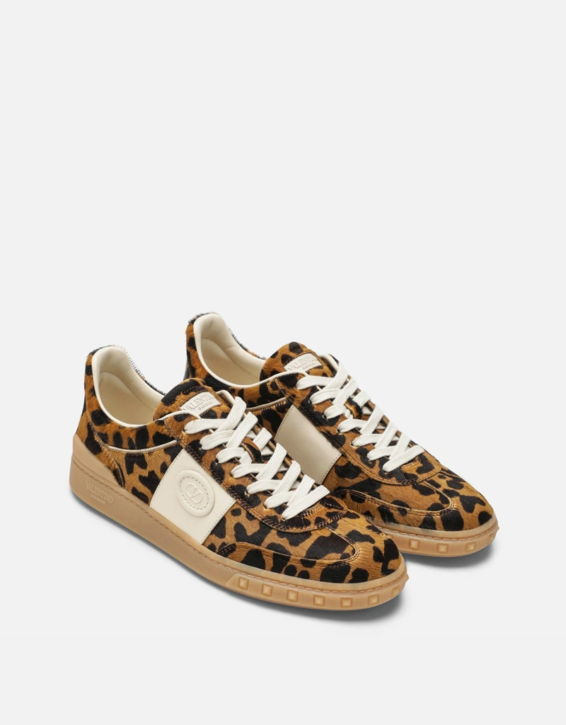 Valentino Garavani アップヴィレッジ ポニーエフェクト カーフスキン