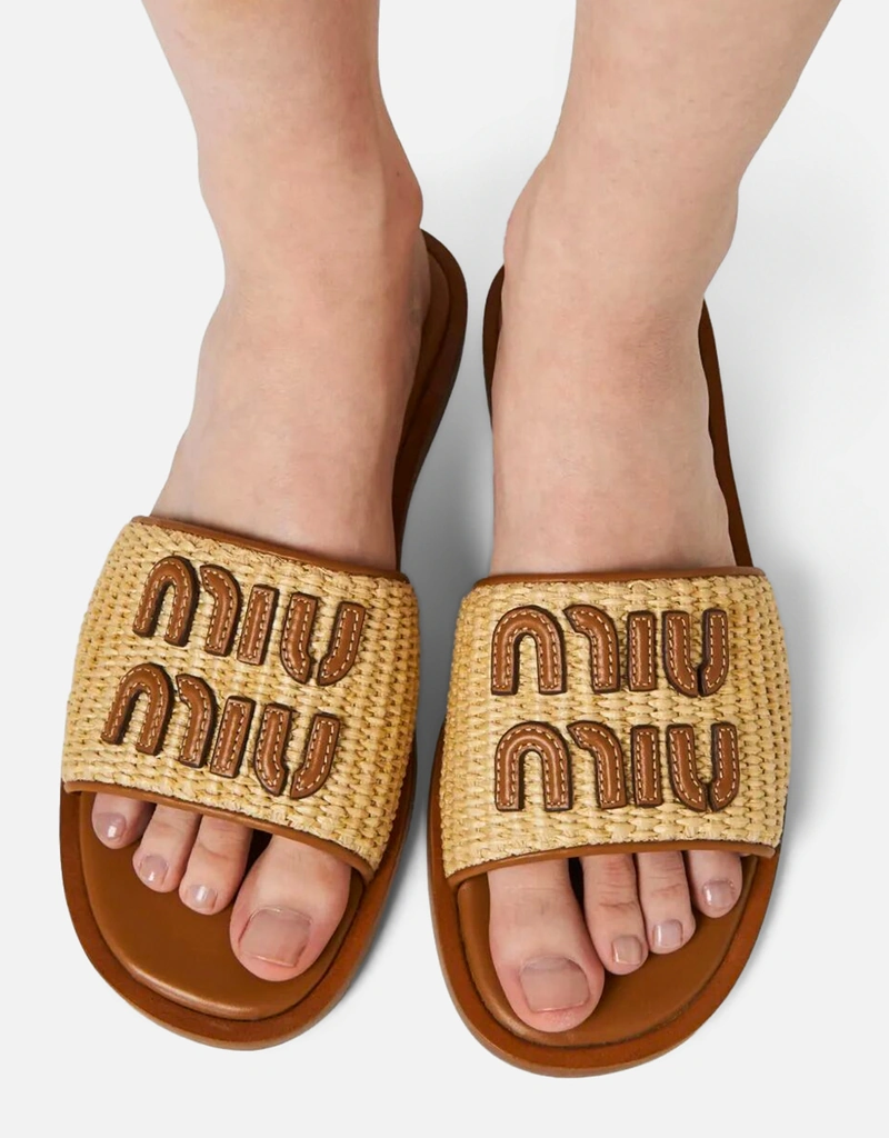 Miu Miu ラフィア風織物スライドサンダル () IFCHIC.COM