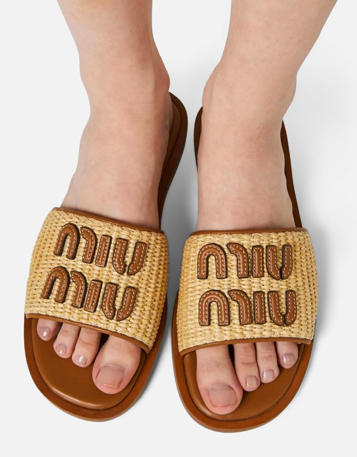 MIU MIU ロゴ入りラフィアサンダル　38 Miu Miu ラフィア風織物スライドサンダル () IFCHIC.COM