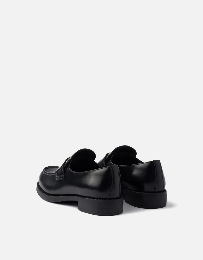 Prada ブラッシュドレザー ローファー (すべての新品) IFCHIC.COM