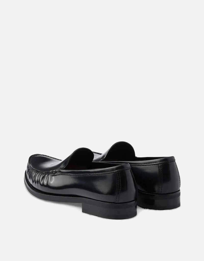 Prada メンズ ブラッシュドカーフレザー ローファー (ローファー