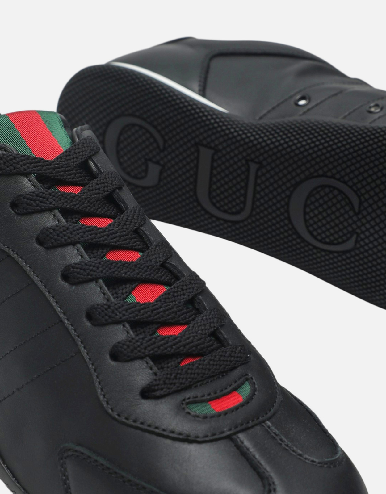 Gucci メンズシフトカーフレザースニーカー () IFCHIC.COM