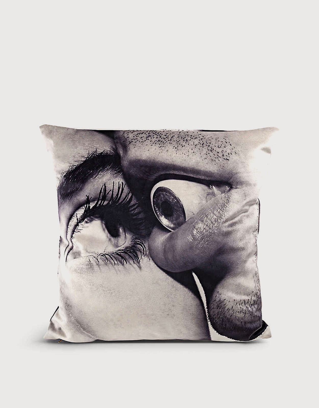 Seletti Seletti Wears Toiletpaper Eye And Mouth Woven Cushion